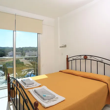 Coralli Beachfront アパートホテル プロタラス