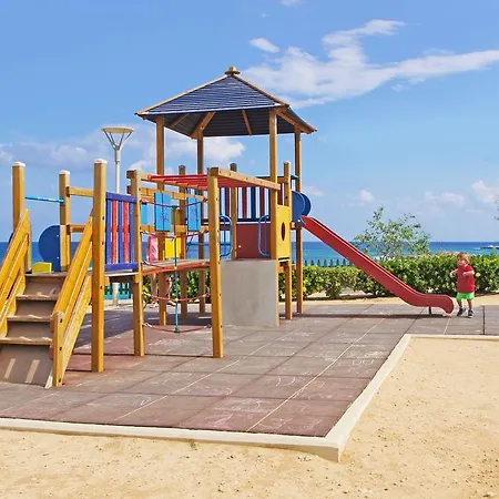 Coralli Beachfront アパートホテル プロタラス