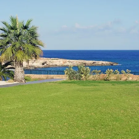 Lägenhetshotell Coralli Beachfront Protaras