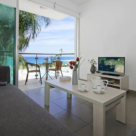 Coralli Beachfront Apart-hotel Protaras