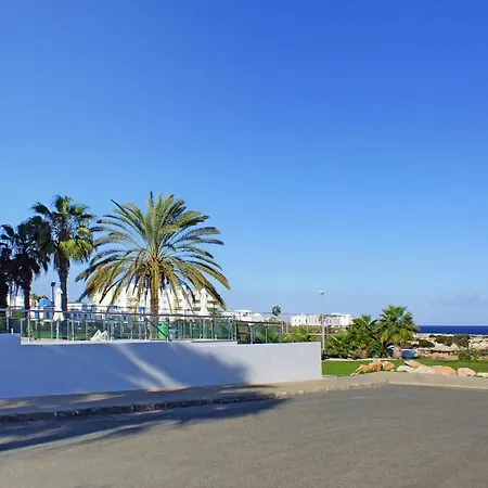 Coralli Beachfront Apart-hotel