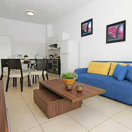 Coralli Beachfront Apart-hotel 3*