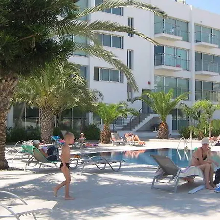Apart-hotel Coralli Beachfront 3*