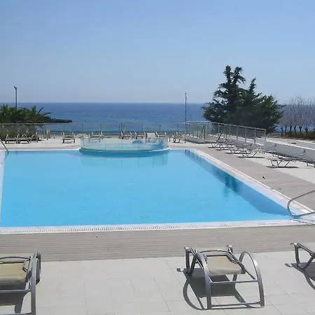 Coralli Beachfront Apart-hotel 3*